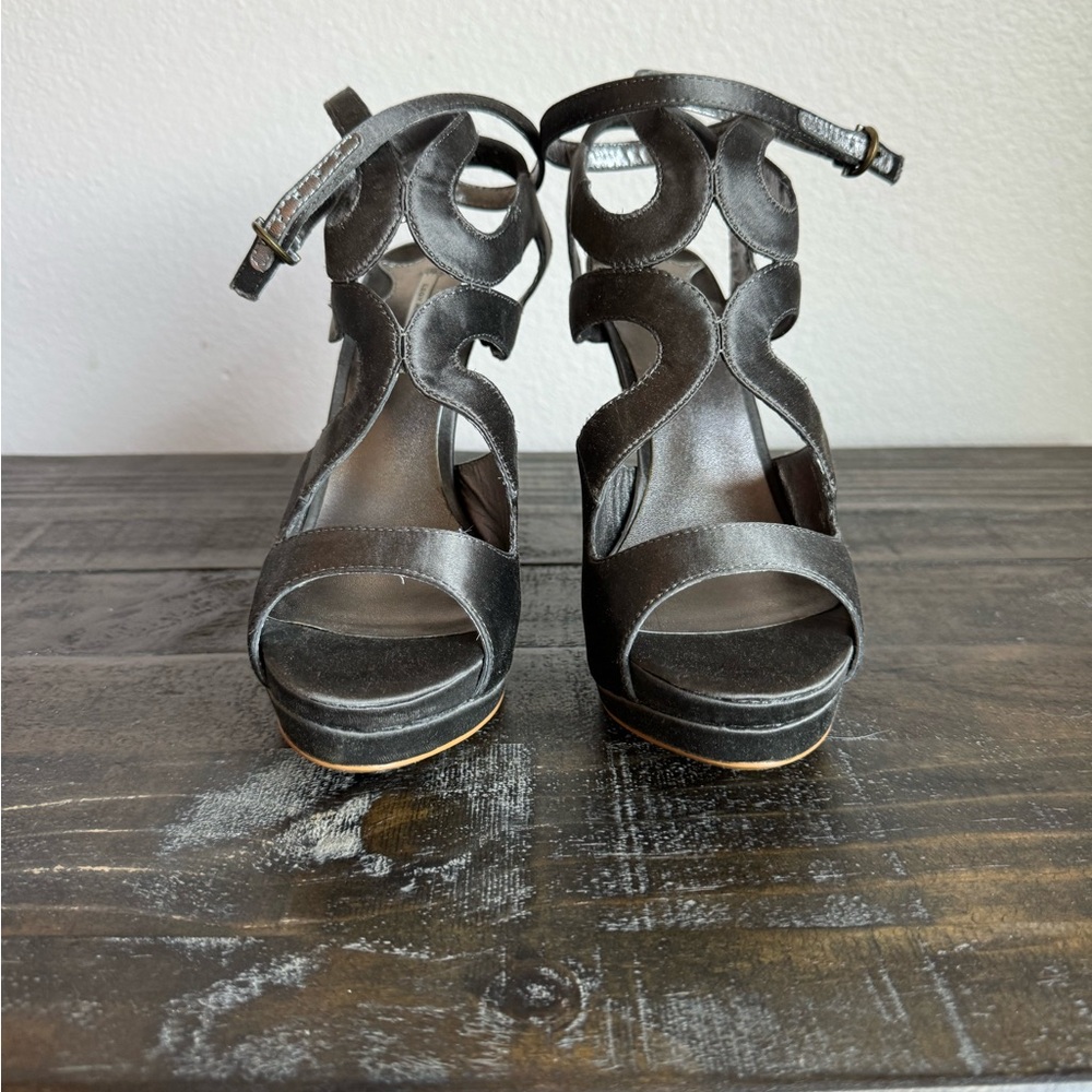 Leon Max Satin Heels - Size 8 - Picture 3 of 14